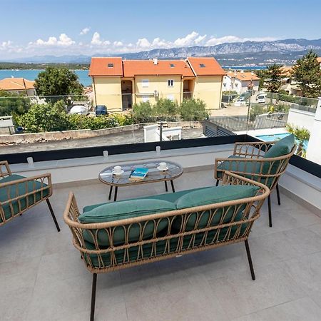 Villa Manhattan Dobrinj Exterior foto