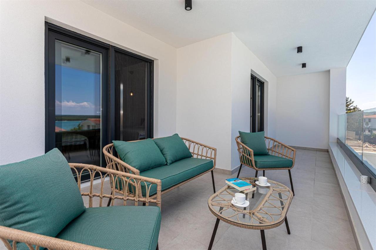 Villa Manhattan Dobrinj Exterior foto